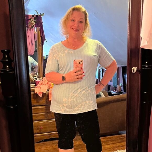 NEW Hipkate Blue T-Shirt V-Neck Mandela Chicyea XL - Picture 1 of 8